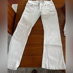 Levi’s juniors 504 slouch White Jeans Size 9 Rare